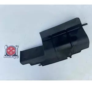 Воздуховод (дефлектор) радиатора правый Renault Trafic/Opel VIVARO/Nissan Primastar